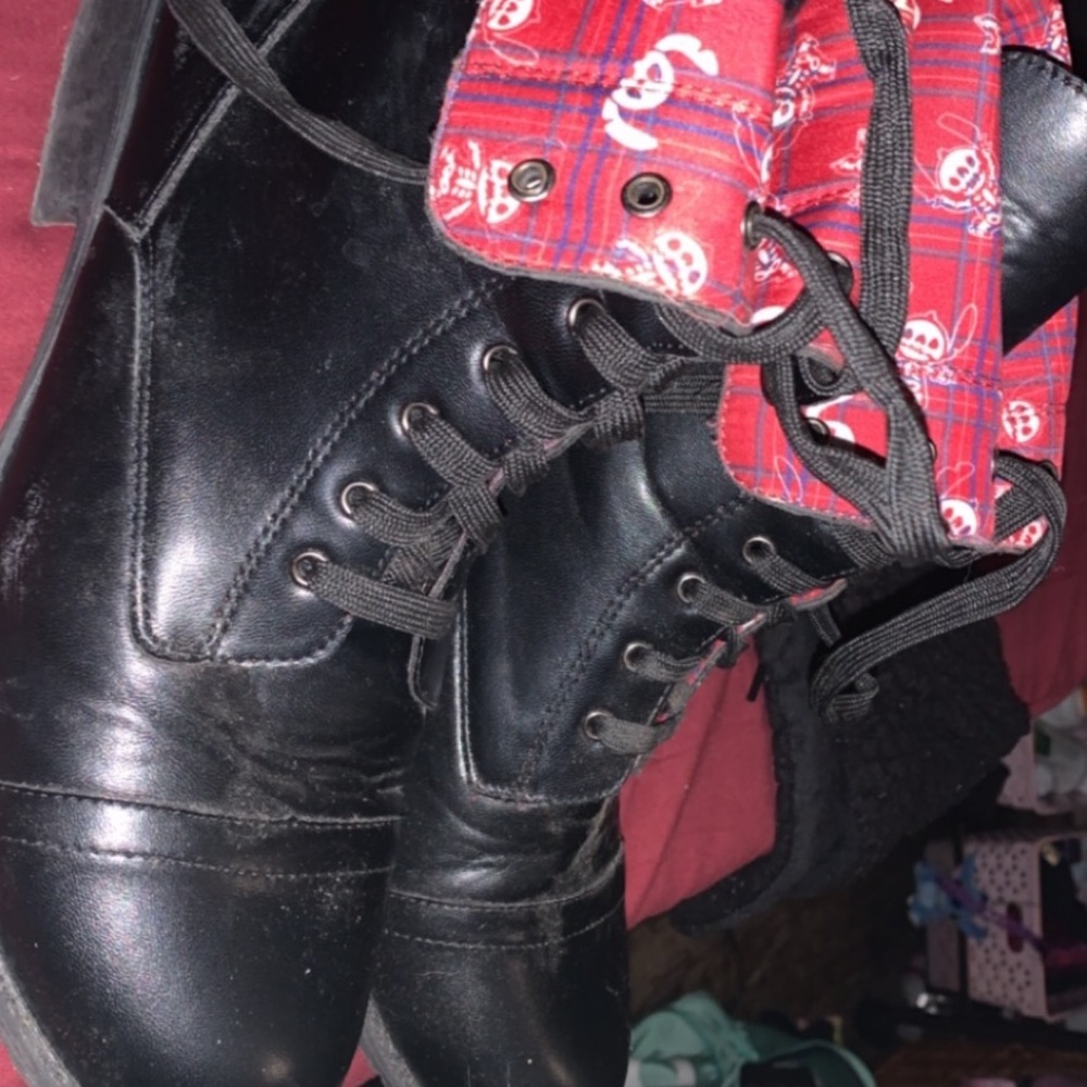 Lilo and stitch hot topic boots